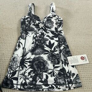 lululemon workout top